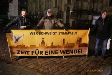 Montagsdemo Dresden Kulturpalast Protest Montag 27.11.2023 Foto-05