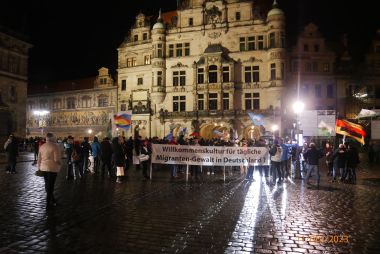 Montagsdemo Dresden Schlossplatz Protest Montag 11.12.2023 Foto-03
