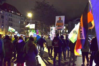 Montagsdemo Dresden Schlossplatz Protest Montag 11.12.2023 Foto-11